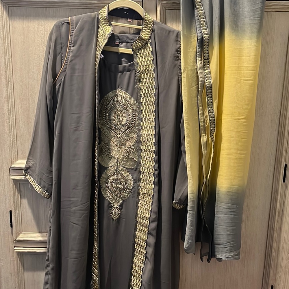 Four piece salwar kameez